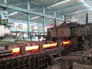 Q355C方矩管車間設(shè)備